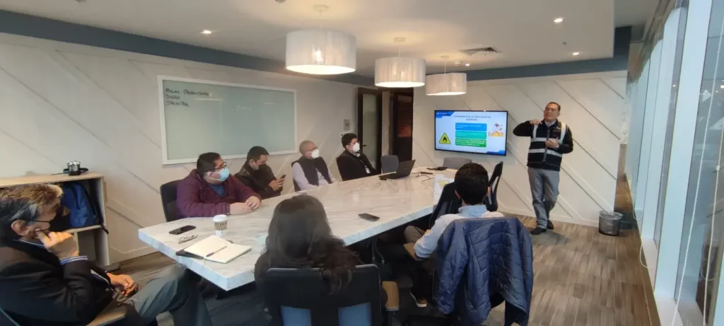 Capacitación integral para garantizar la seguridad y eficiencia laboral - Incogroup.